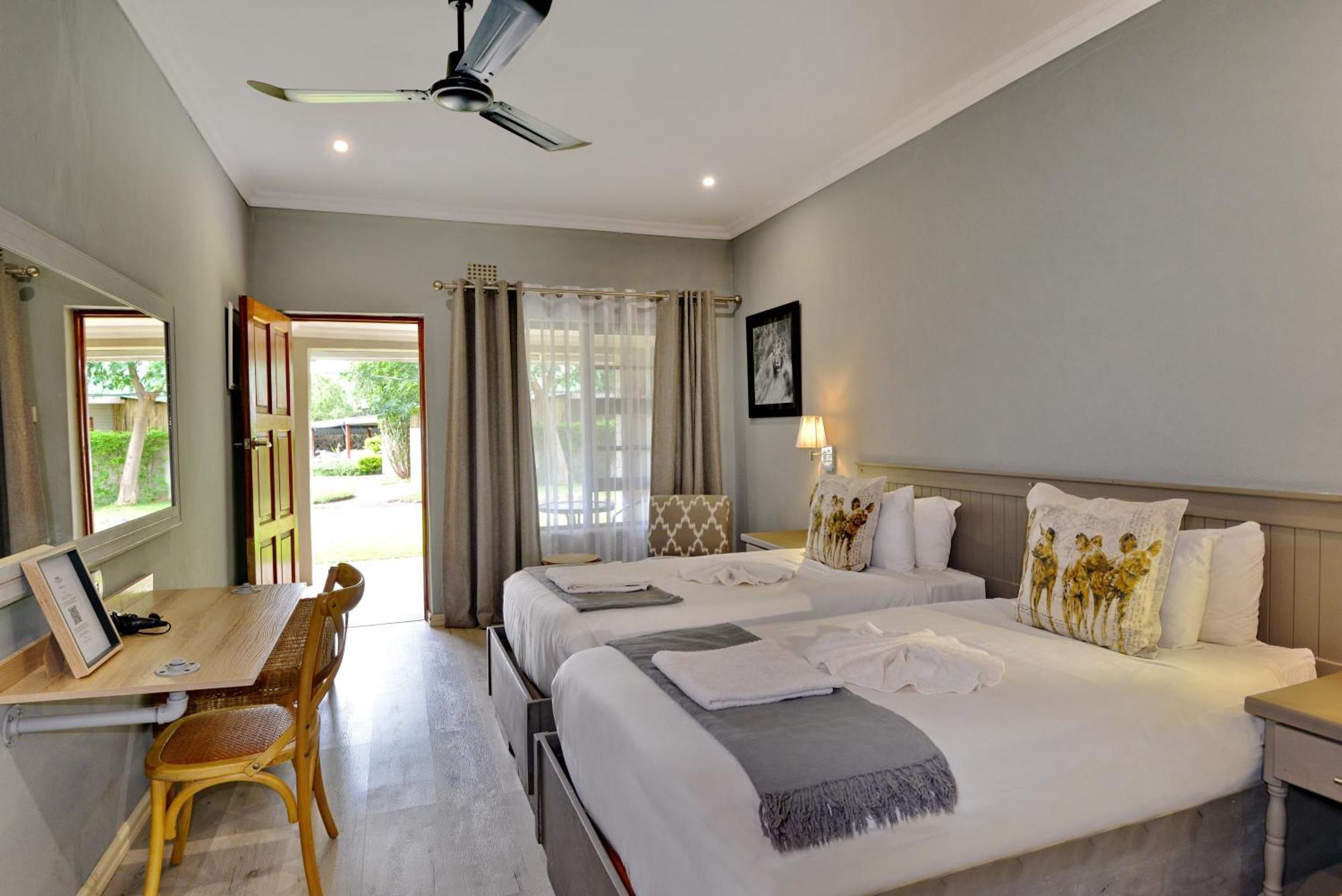 River View Lodge Касане Номер фото
